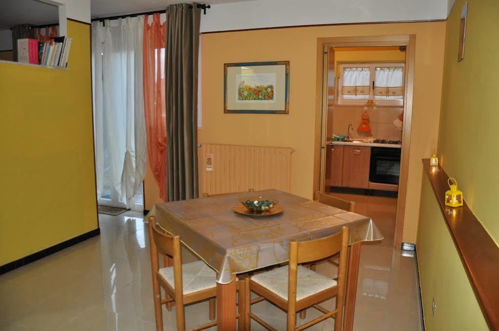 Casa Vacanze Nonna Gina มาเตรา ภายนอก รูปภาพ