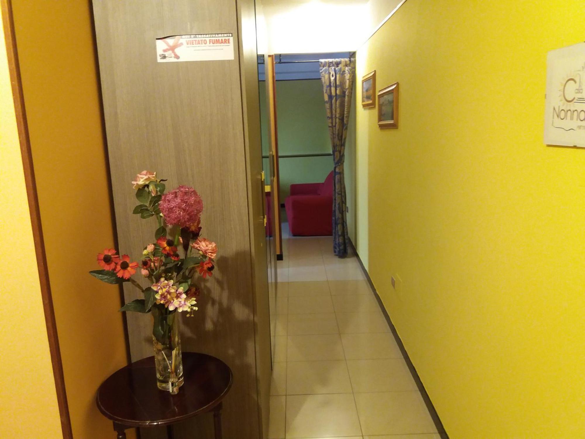Casa Vacanze Nonna Gina มาเตรา ภายนอก รูปภาพ